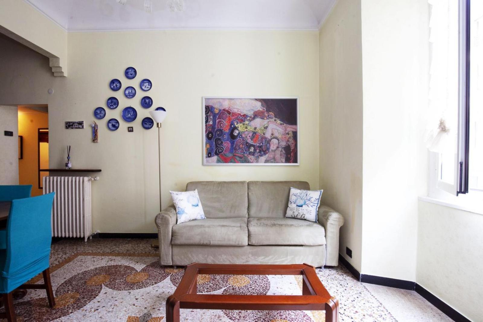 "Ca Niella" Art And Fun 9 Minutes From The Sea Apartment Savona Bagian luar foto