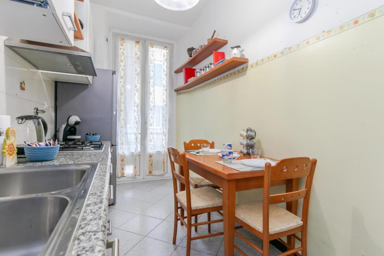"Ca Niella" Art And Fun 9 Minutes From The Sea Apartment Savona Bagian luar foto