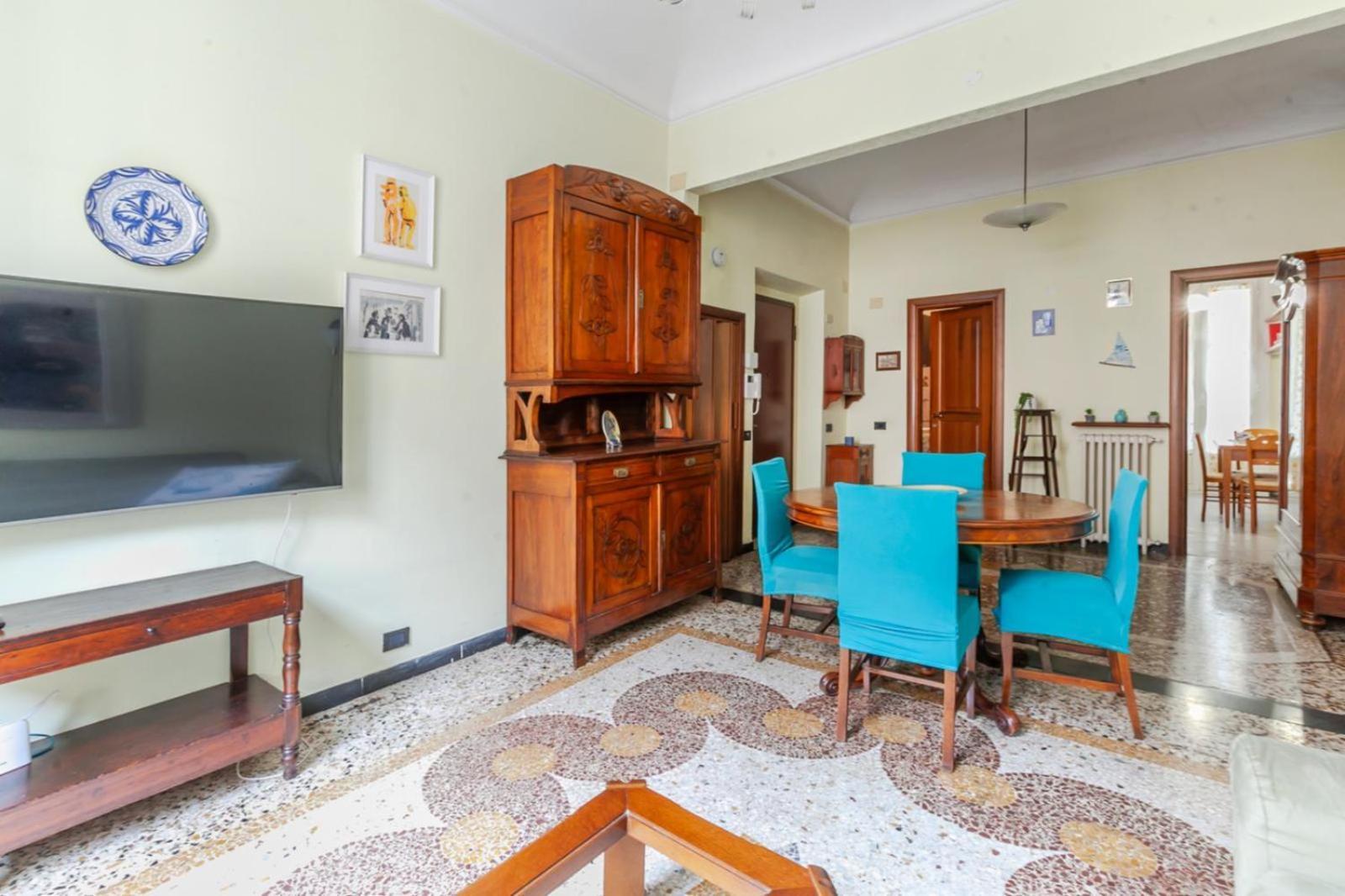 "Ca Niella" Art And Fun 9 Minutes From The Sea Apartment Savona Bagian luar foto